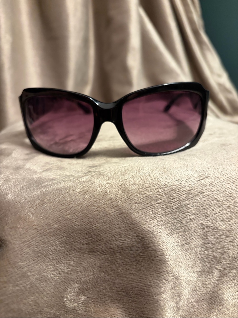 Black Frame Sunglasses with Purple Gradient Lenses - Women Accessories